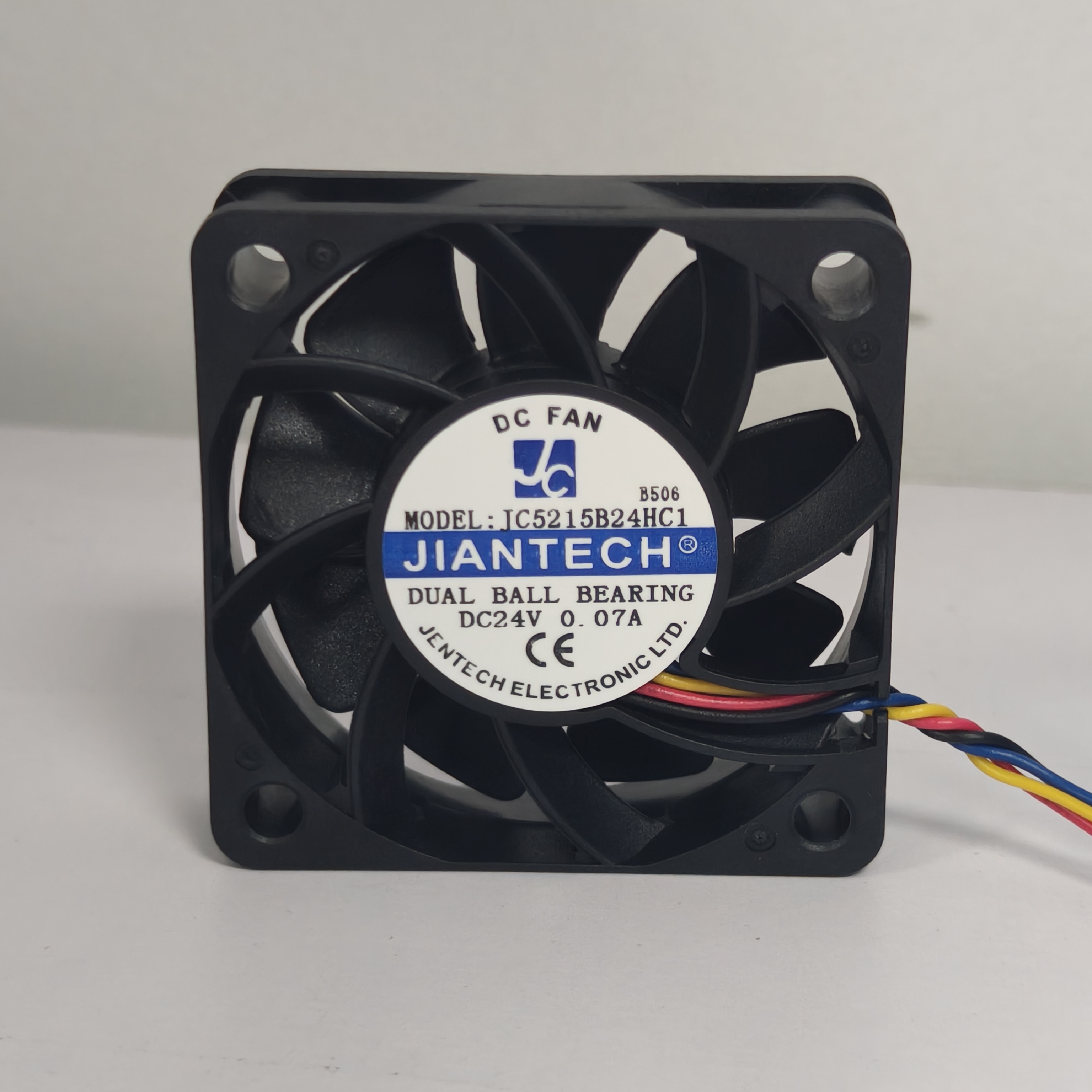 眼底相机小尺寸直流散热风扇怎么选？健策 JENTECH 源头研发生产全系列散热风扇05